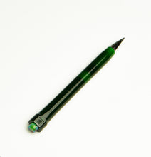 Load image into Gallery viewer, Franklin-Christoph Model 90 Artium Pencil - Emerald and Gemstone SE rests diagonally on a white background.