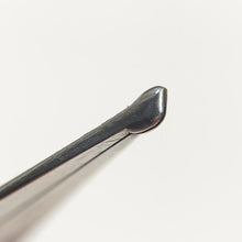 Load image into Gallery viewer, Close-up of a Franklin-Christoph #6 Nib - Architect Hybrid Bacas Grind tip against a white background.