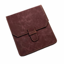Load image into Gallery viewer, Franklin-Christoph New Penvelope 6 NWF: brown distressed leather pouch with pen slots, magnetic flap, beige stitching.