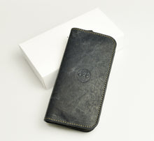 Load image into Gallery viewer, Franklin-Christoph 4 Nib Case: black leather with creme stitching, embossed logo, shown on white box and background.